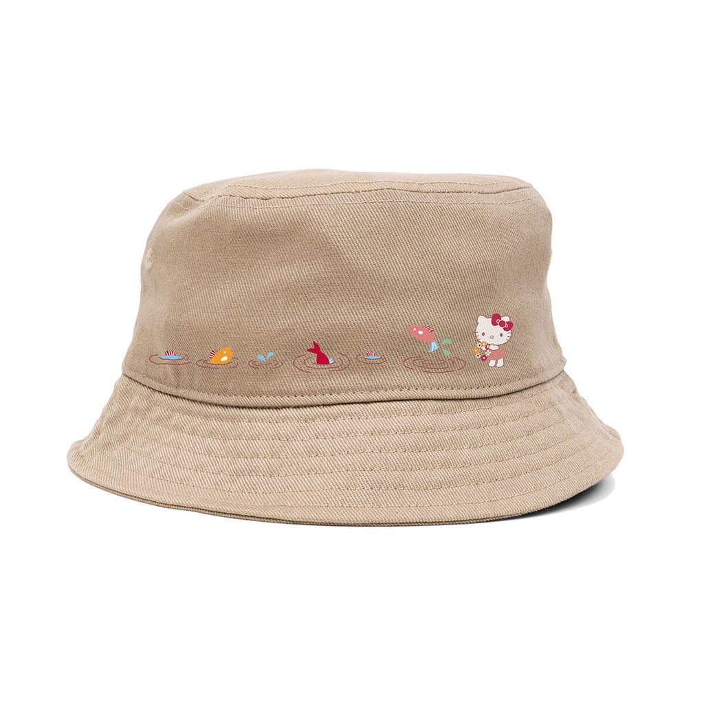 GIRL X SANRIO SHROOM FISHING REVERSIBLE BUCKET HAT KHAKI