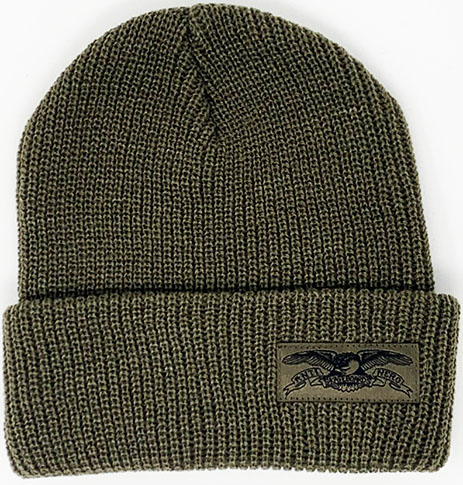 Clothing & Accessories: Beanies